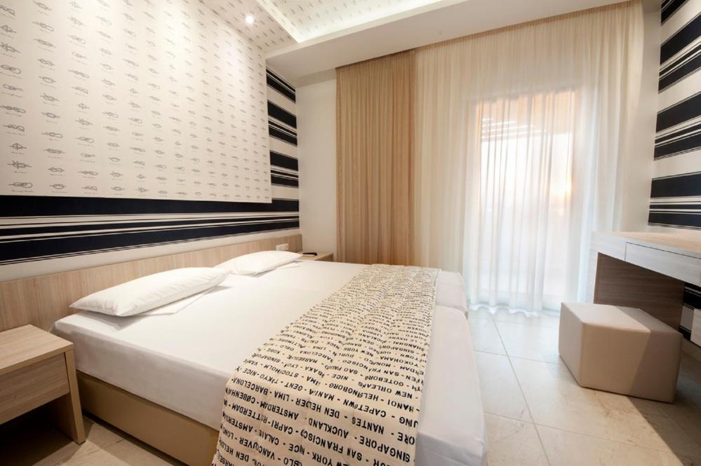 Aparthotel Louloudis Fresh-Adults Only Skala Rachoni  Habitación foto